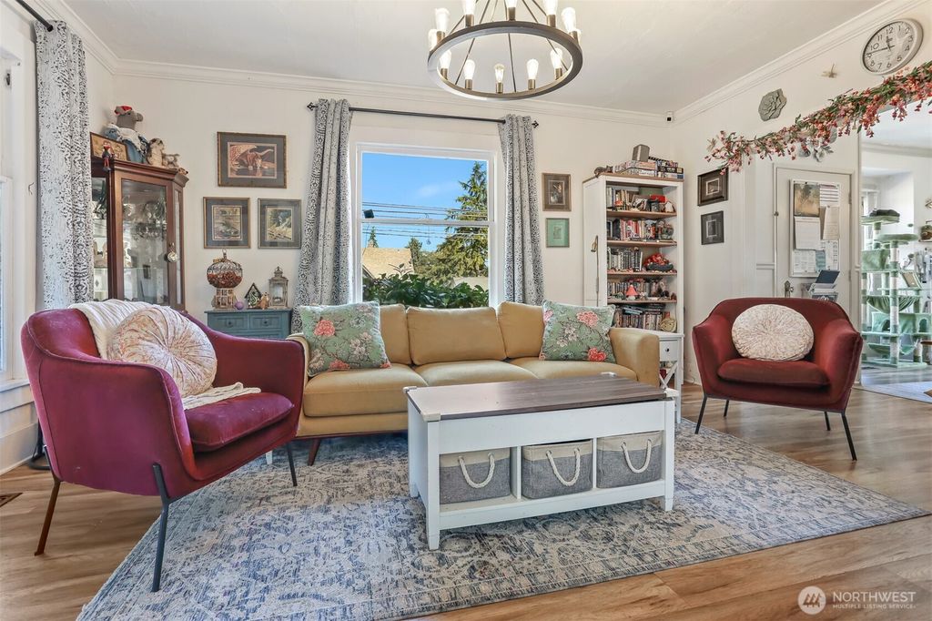 Photo of 3654 35th Avenue W, Seattle, WA 98199 (MLS # 2434508)