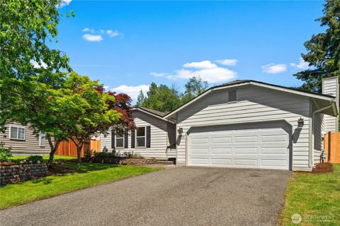 Photo of 22108 SE 251st Court, Maple Valley, WA 98038 (MLS # 2529938)