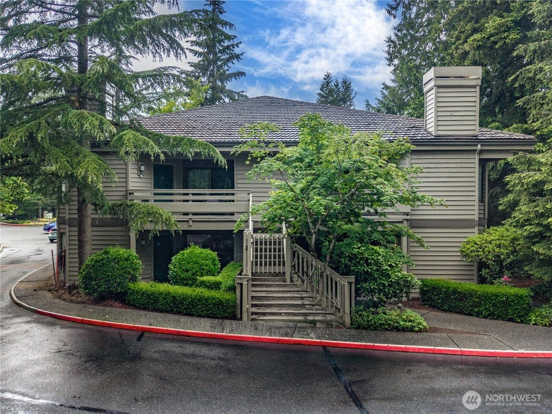 1300 Bellevue Way NE 2