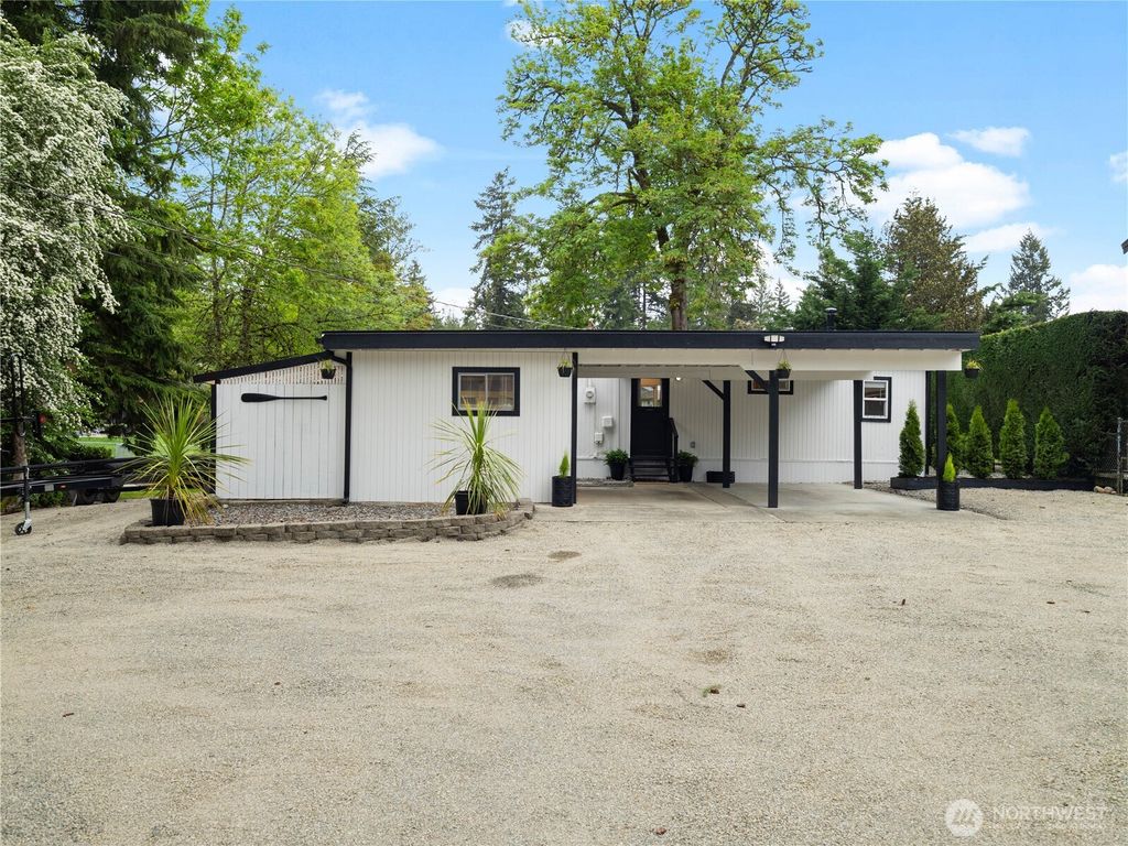 Photo of 29800 224th Avenue SE, Black Diamond, WA 98010 (MLS # 2517507)