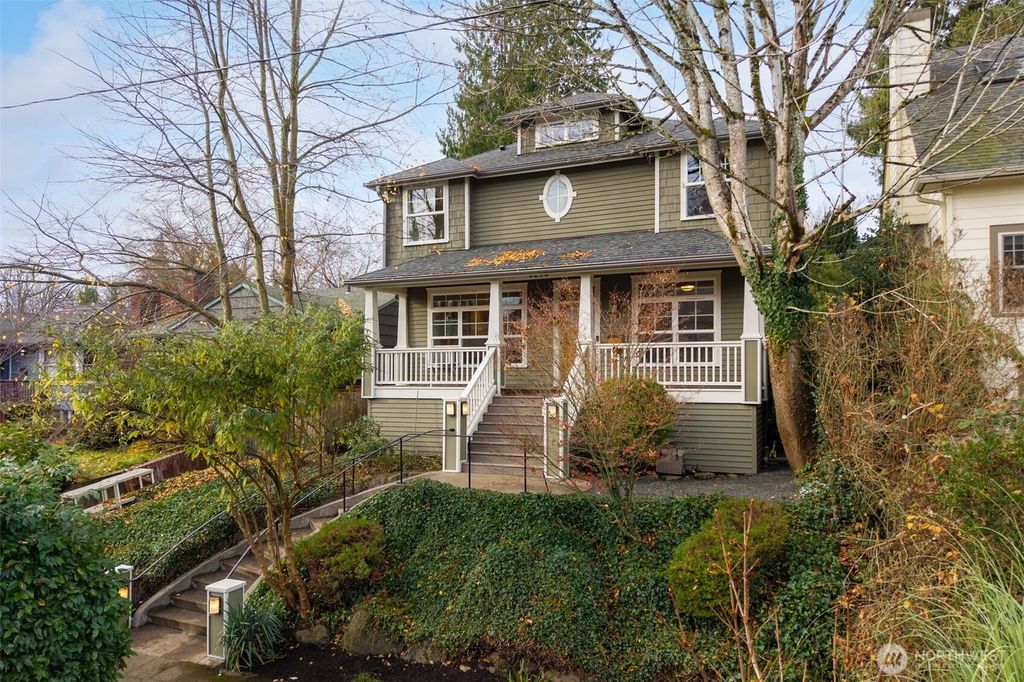 Photo of 6215 22nd Avenue NE, Seattle, WA 98115 (MLS # 2455910)