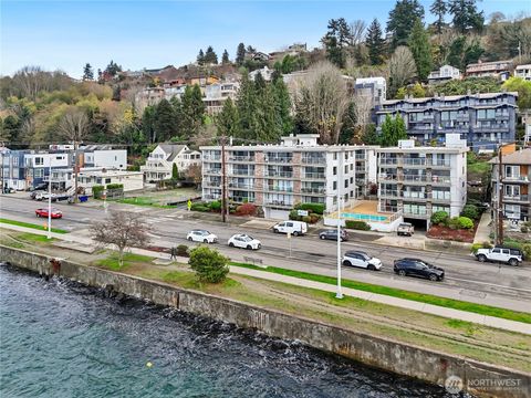 2104 Alki Avenue SW 306 Seattle WA 98116