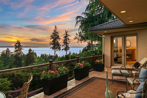 Photo of 19314 94th Avenue W, Edmonds, WA 98020 (MLS # 2520634)