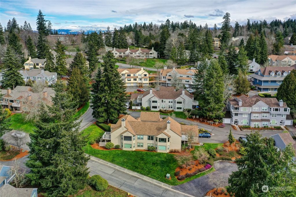 Photo of 4111 221st Place SE, Issaquah, WA 98029 (MLS # 2042134)