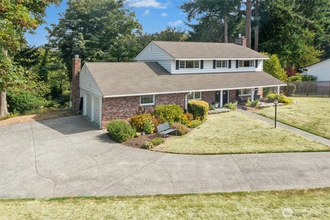Photo of 12406 SE 47th Street, Bellevue, WA 98006 (MLS # 2577939)