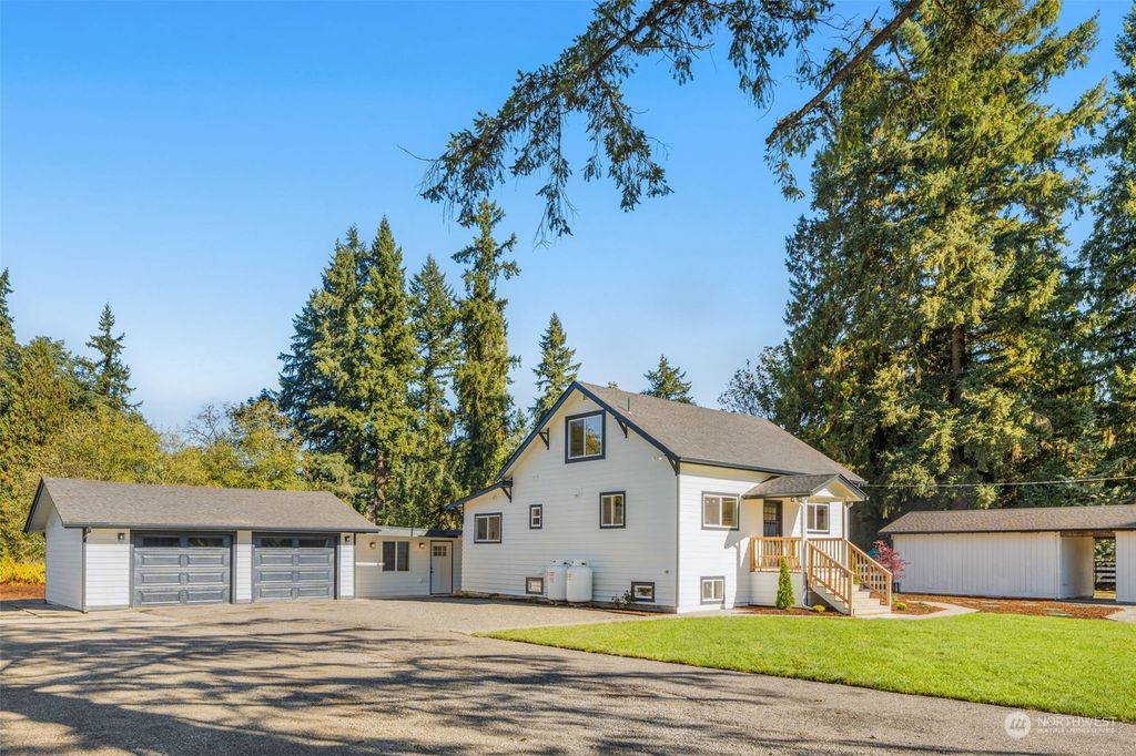 Photo of 18804 NE 116th Street, Redmond, WA 98052 (MLS # 2173394)