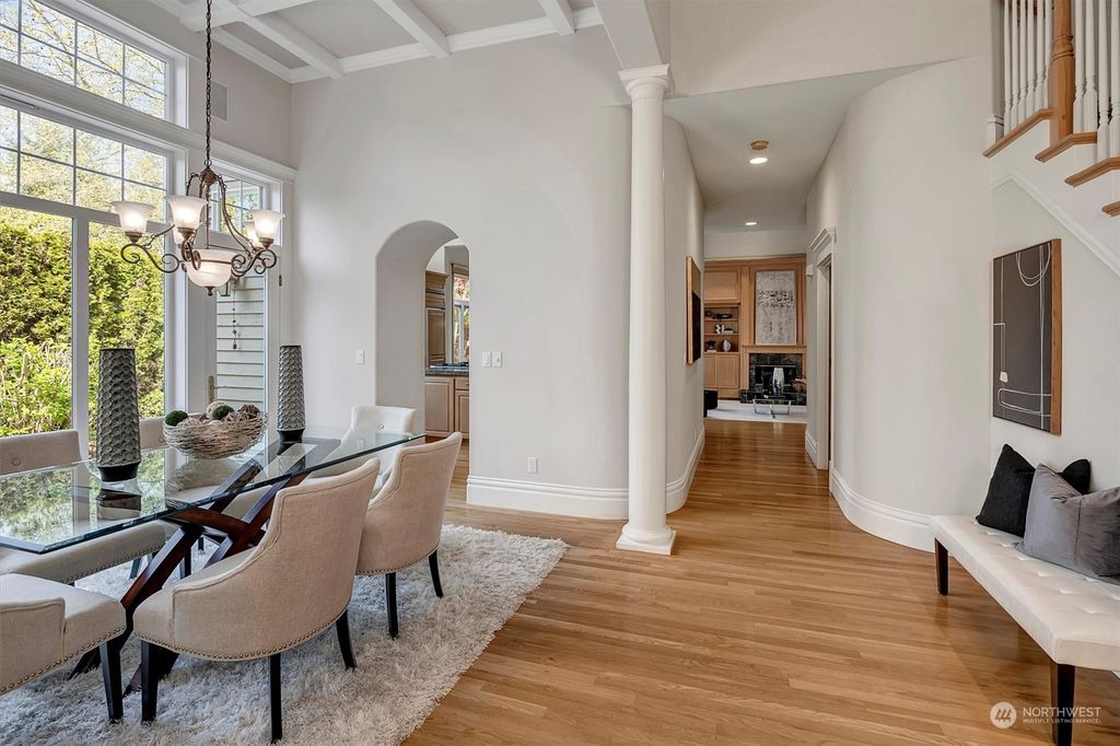 Photo of 20512 NE 27th Place, Sammamish, WA 98074 (MLS # 2228388)