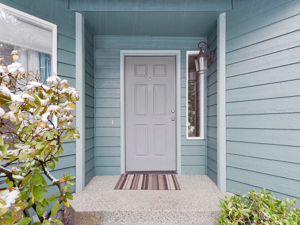 Photo of 25424 213th Place SE #5, Maple Valley, WA 98038 (MLS # 2168846)