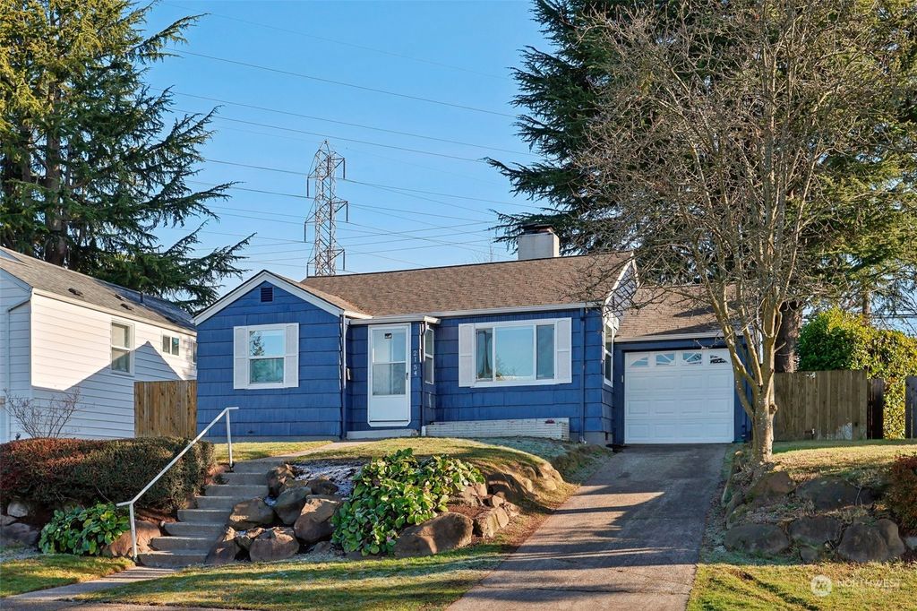 Photo of 2154 S Pearl Street, Seattle, WA 98108 (MLS # 2324955)