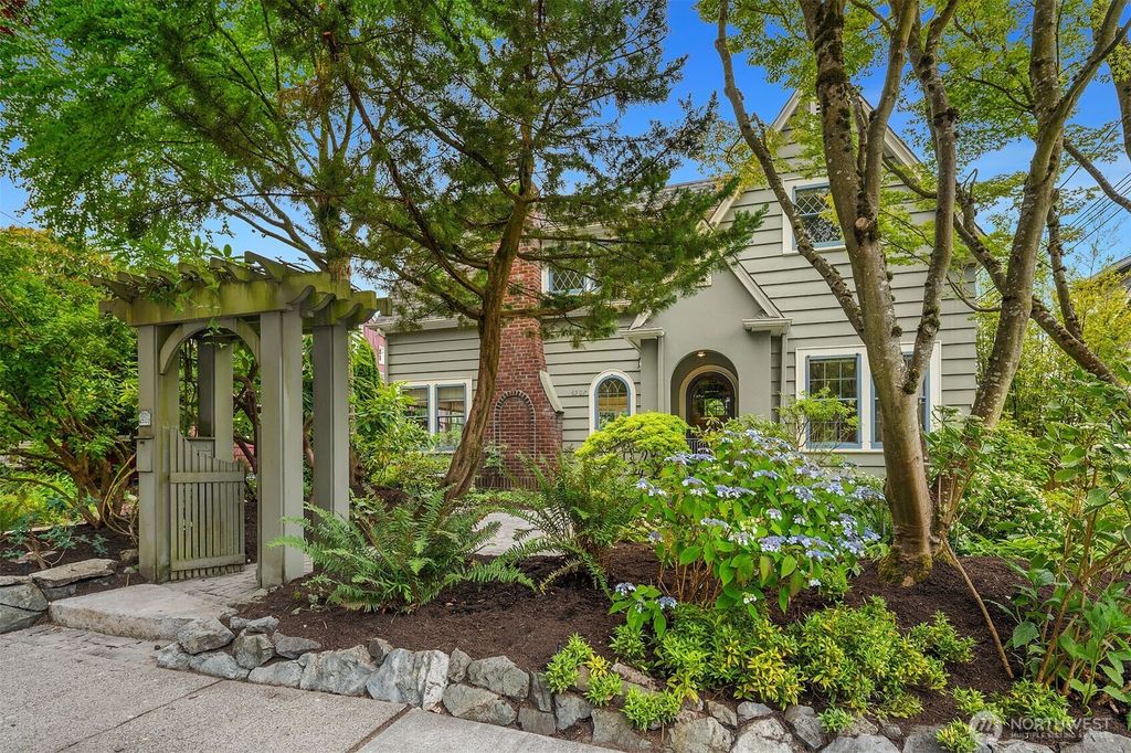 Photo of 6507 1st Avenue NW, Seattle, WA 98117 (MLS # 2389593)