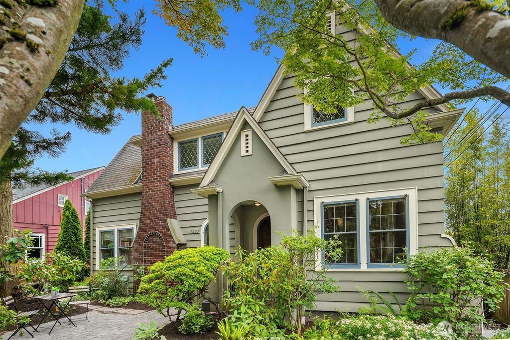Photo of 6507 1st Avenue NW, Seattle, WA 98117 (MLS # 2389593)