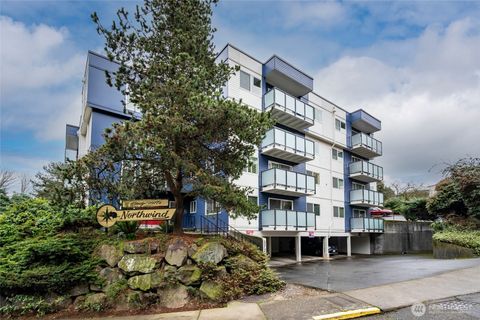 3722 27th Place W 301 Seattle WA 98199