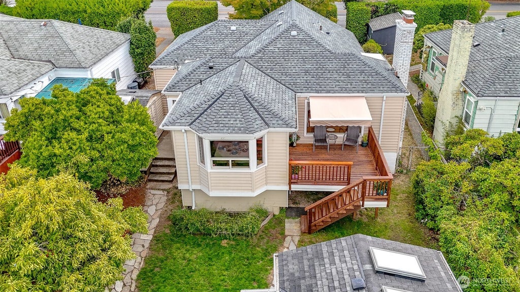 Photo of 6013 35th Avenue SW, Seattle, WA 98126 (MLS # 2575176)