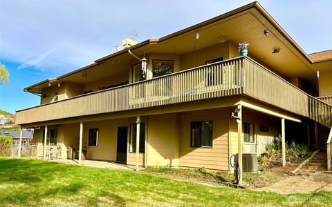 2009 Rainbow Lane, Wenatchee, WA 98801 - MLS#: 2338111