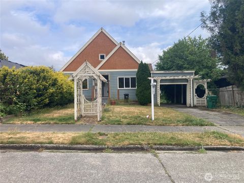 Photo of 6906 55th Avenue S, Seattle, WA 98118 (MLS # 2559210)