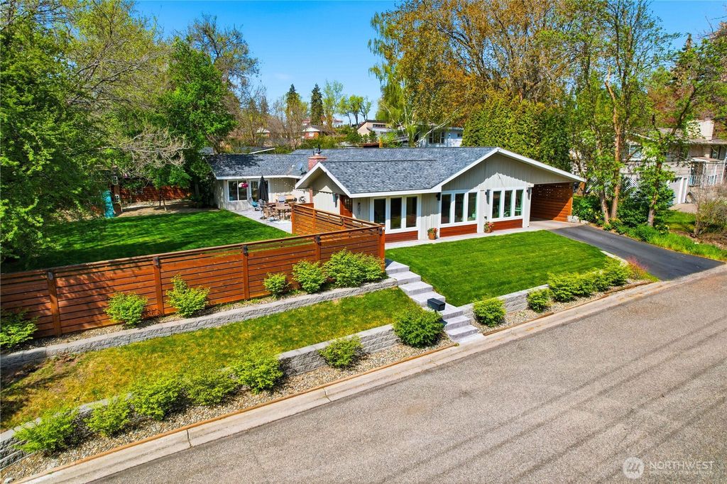 Photo of 501 N Willow Street, Ellensburg, WA 98926 (MLS # 2512691)