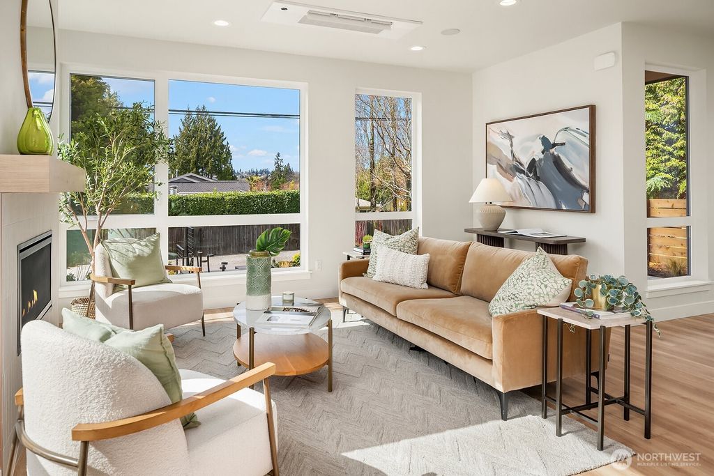 Photo of 1506 6th Street W, Kirkland, WA 98033 (MLS # 2489869)