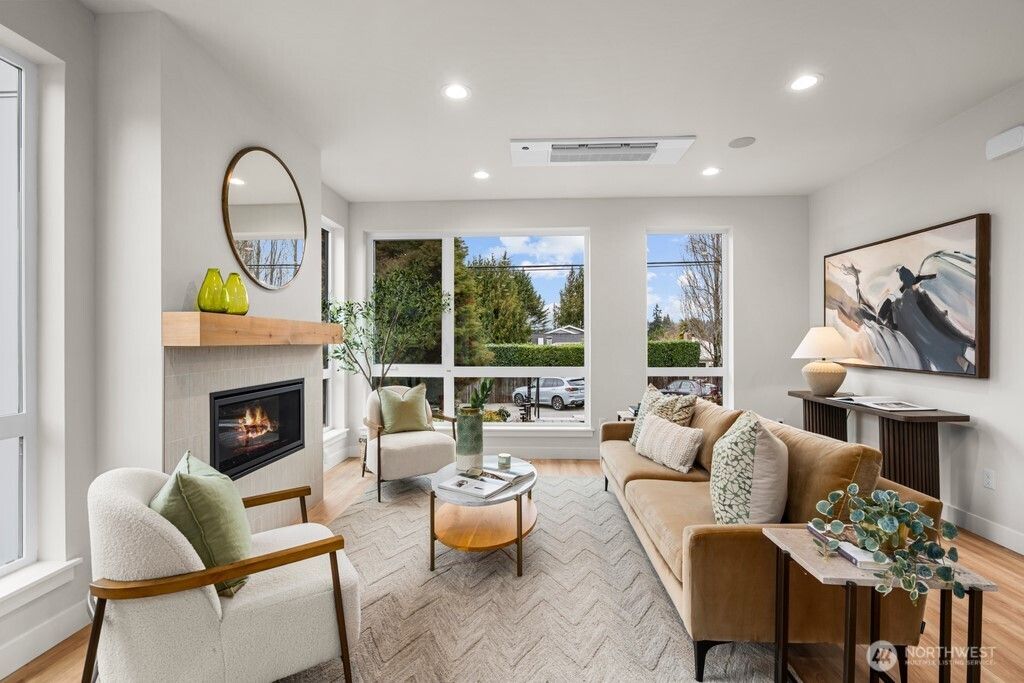 Photo of 1506 6th Street W, Kirkland, WA 98033 (MLS # 2489869)