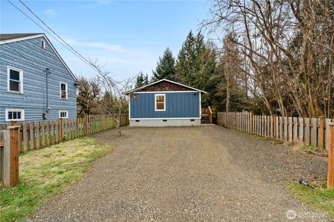 213 W King Street, Aberdeen, WA 98520 - MLS#: 2332630