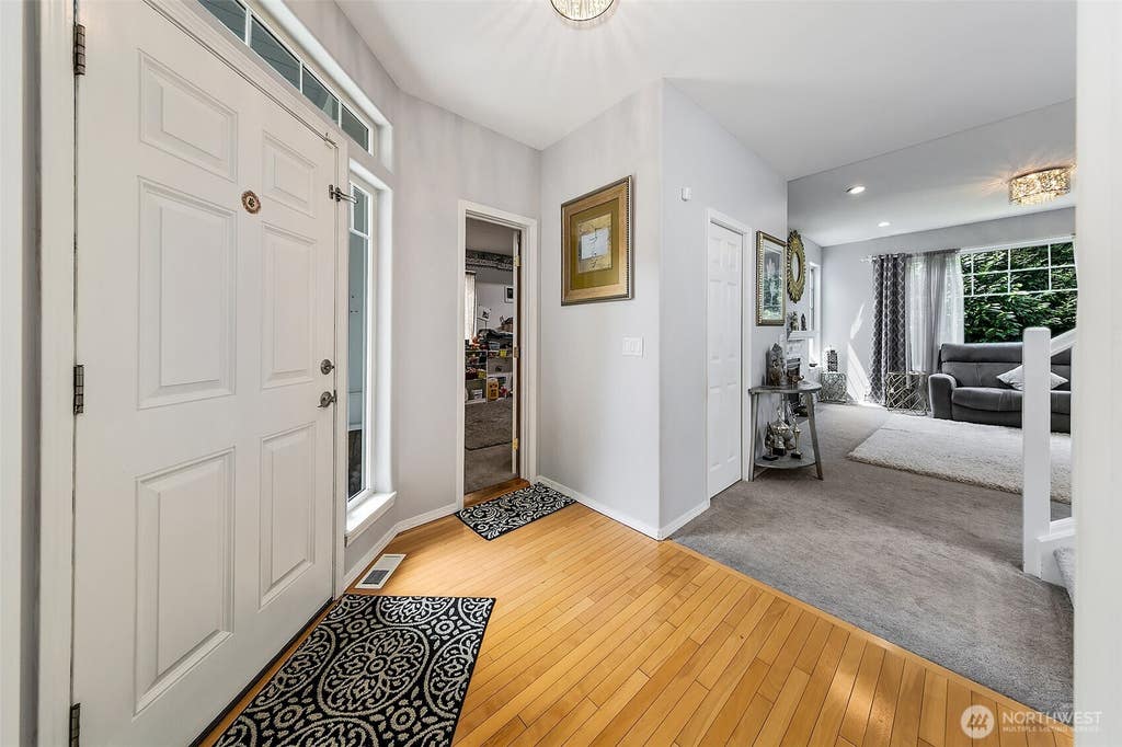 Photo of 18014 81st Lane NE, Kenmore, WA 98028 (MLS # 2563815)
