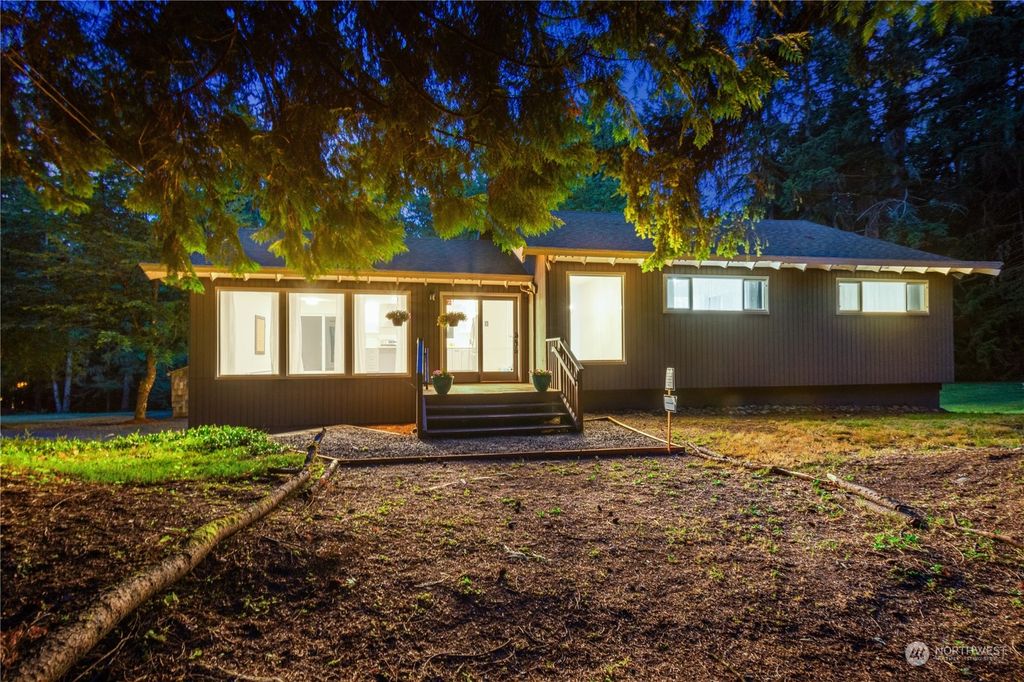 Photo of 20015 NE Woodinville Duvall Road, Woodinville, WA 98077 (MLS # 2058067)