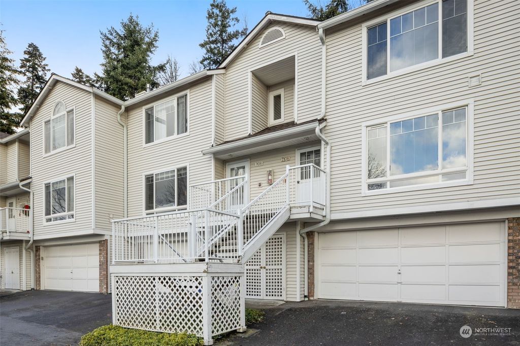 Photo of 7108 134th Court SE #G3, Newcastle, WA 98059 (MLS # 2324214)