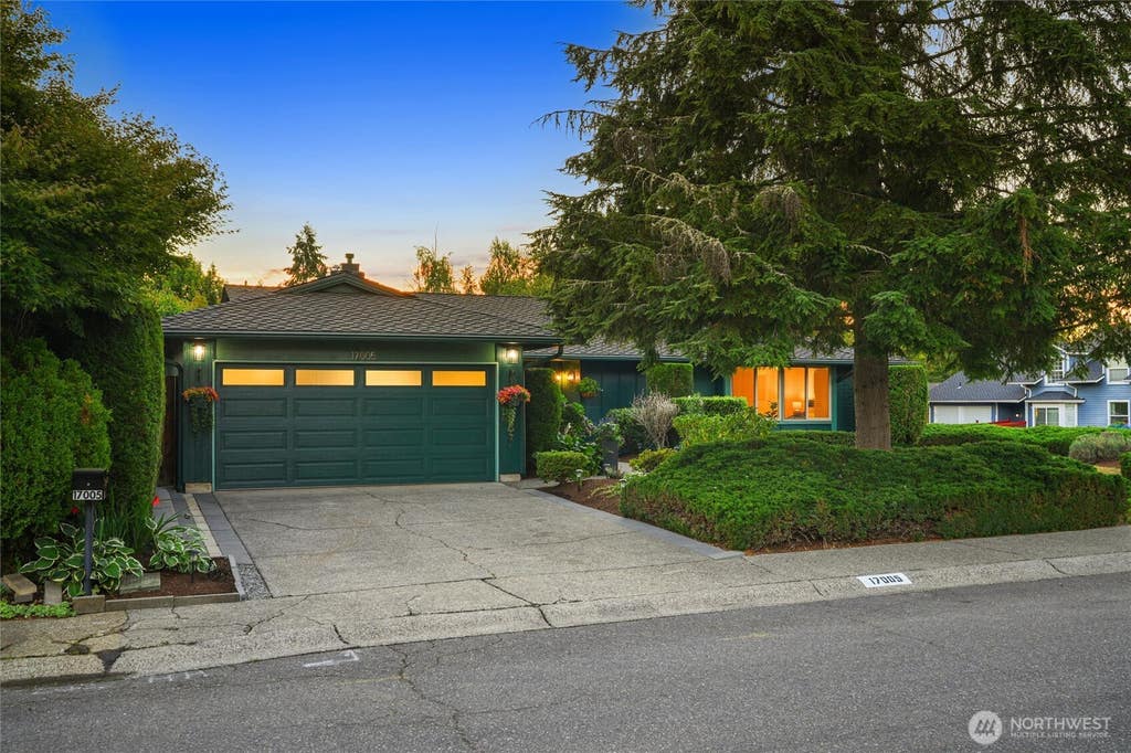 Photo of 17005 159th Place SE, Renton, WA 98058 (MLS # 2567266)