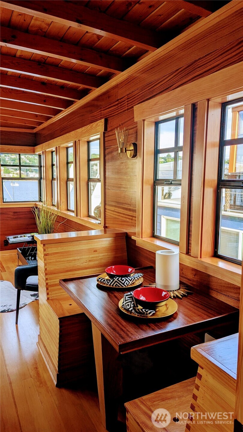 2040 Westlake Avenue N 17