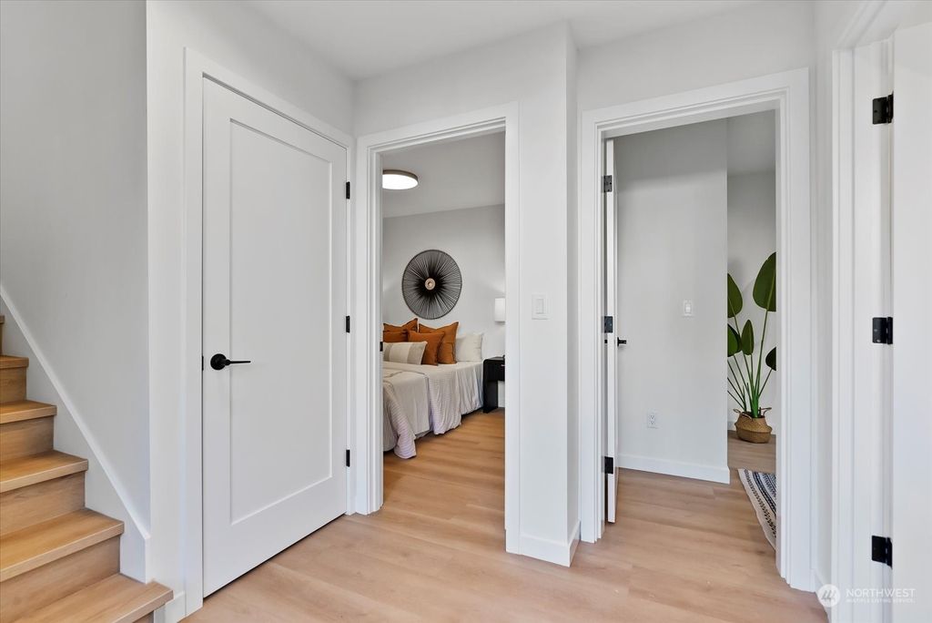 Photo of 346 NE 55th Street #C, Seattle, WA 98105 (MLS # 2226259)