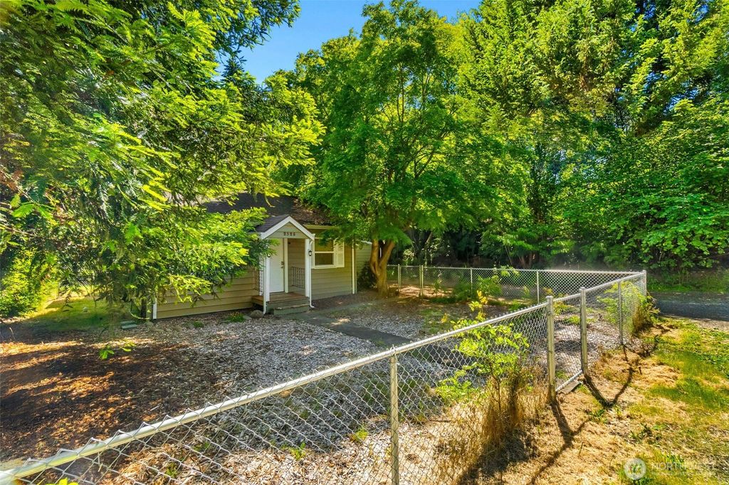 Photo of 2325 Jackson Avenue NW, Olympia, WA 98502 (MLS # 2533914)