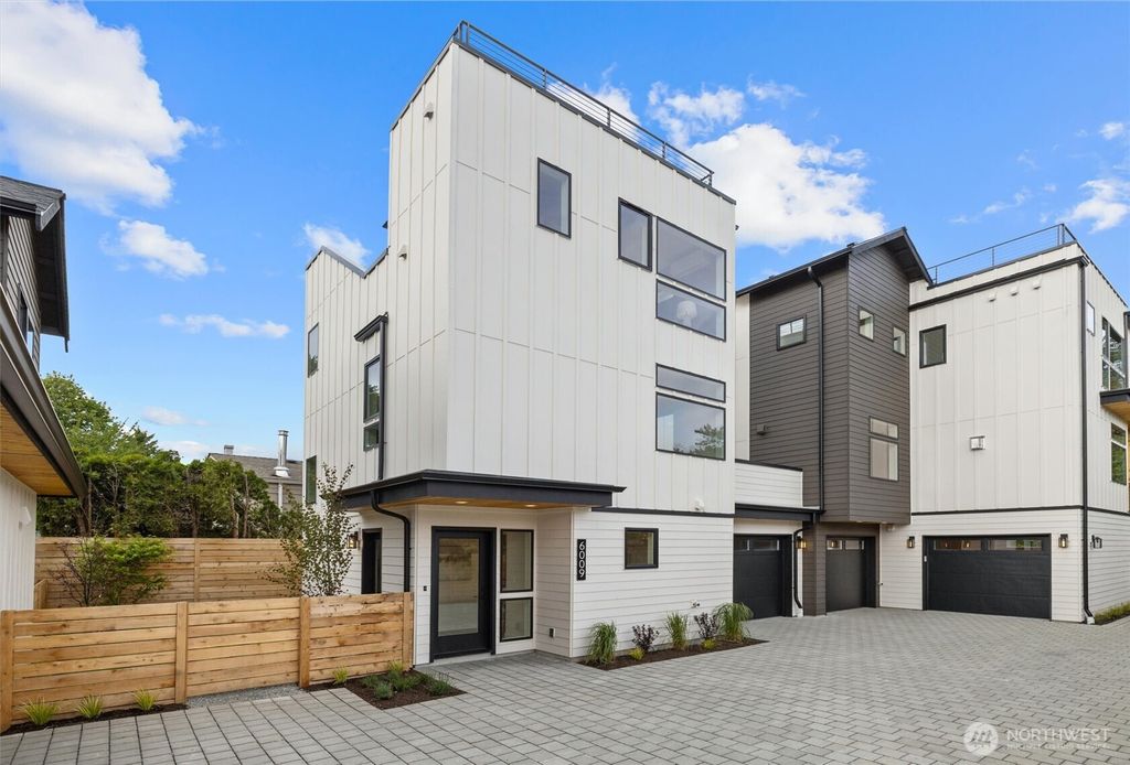 Photo of 6009 43rd Avenue NE, Seattle, WA 98115 (MLS # 2378902)