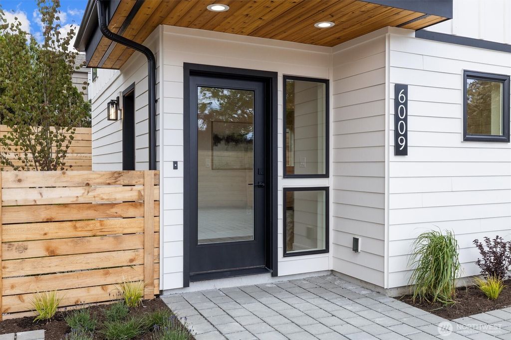 Photo of 6009 43rd Avenue NE, Seattle, WA 98115 (MLS # 2378902)