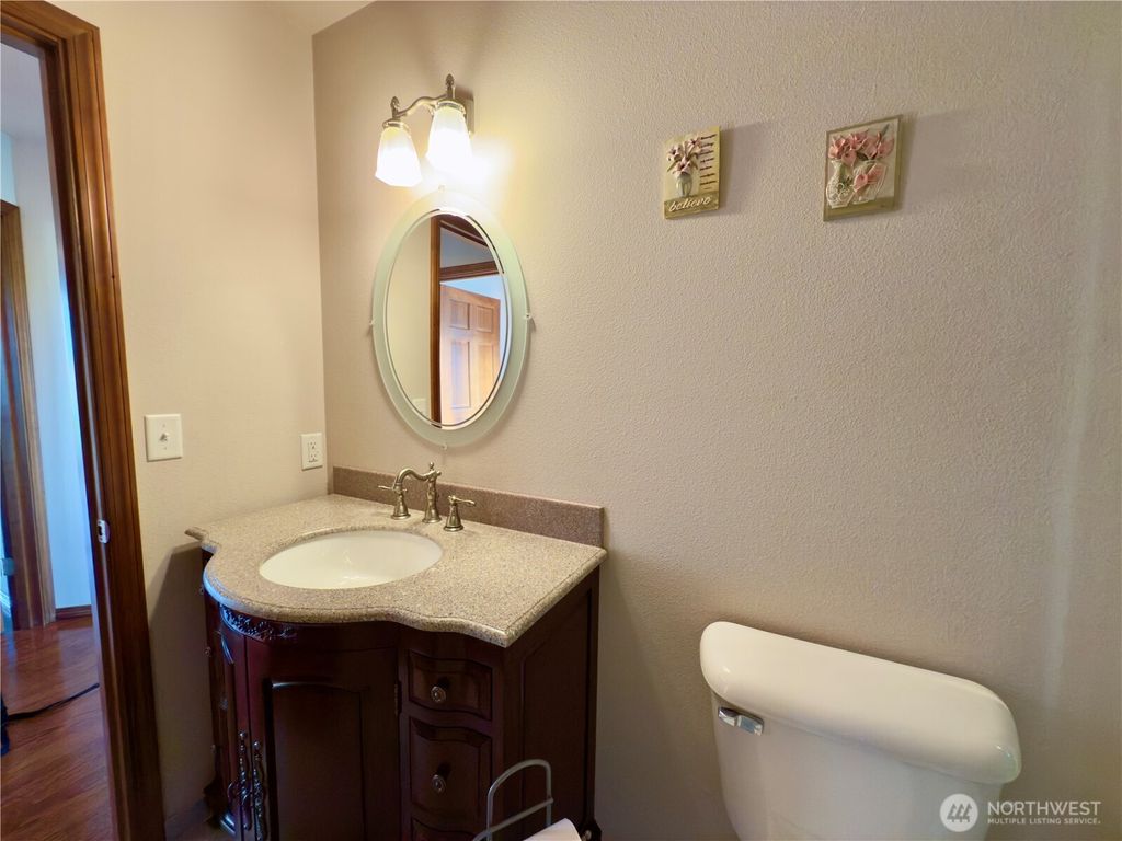 listing image 9366479984822763652