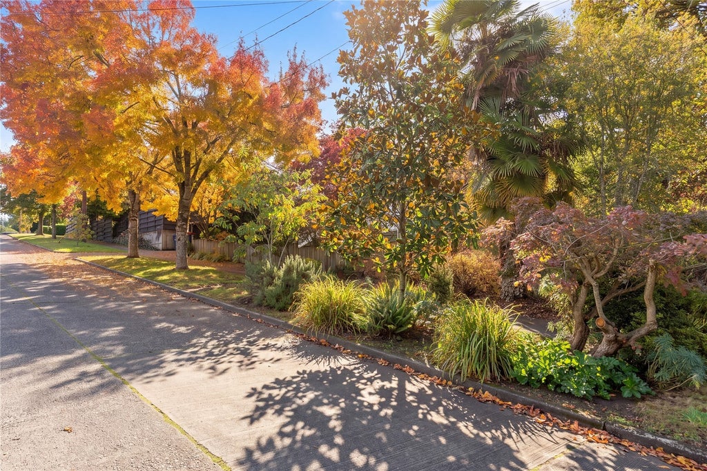 Photo of 1717 29th Avenue, Seattle, WA 98122 (MLS # 2598205)