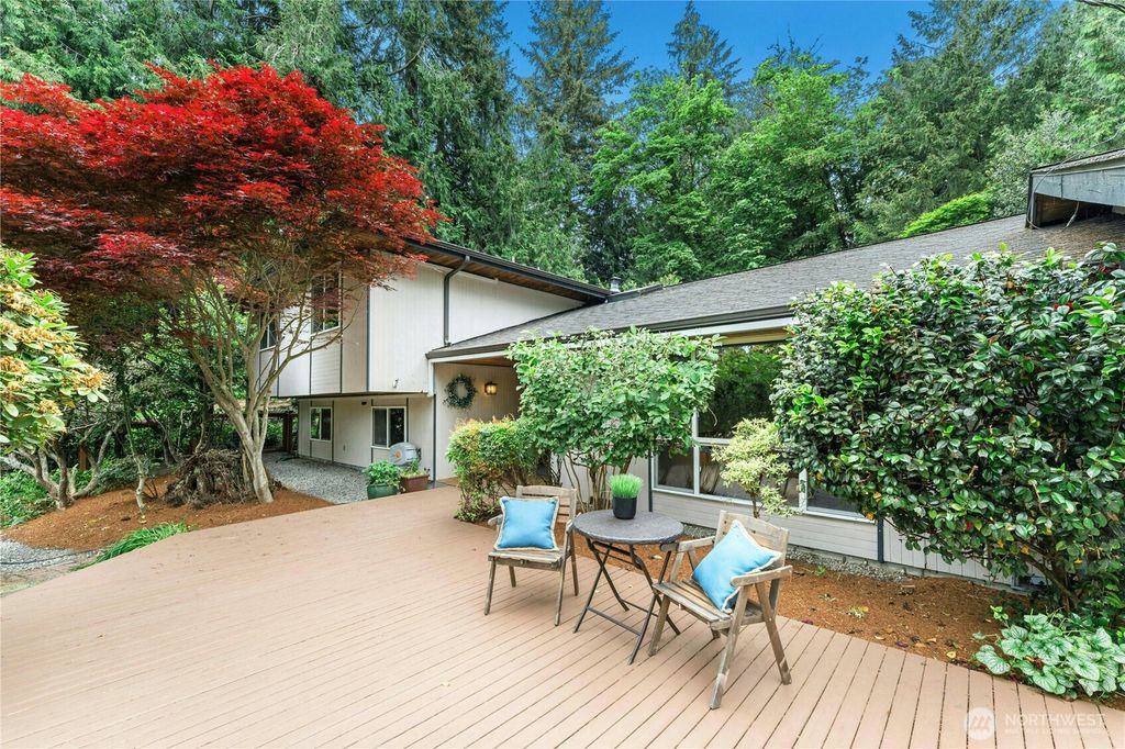 Photo of 18152 145th Avenue SE, Renton, WA 98058 (MLS # 2522662)