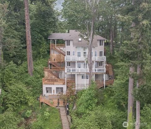 Photo of 17455 Paige Lane SW, Vashon, WA 98070 (MLS # 2518620)