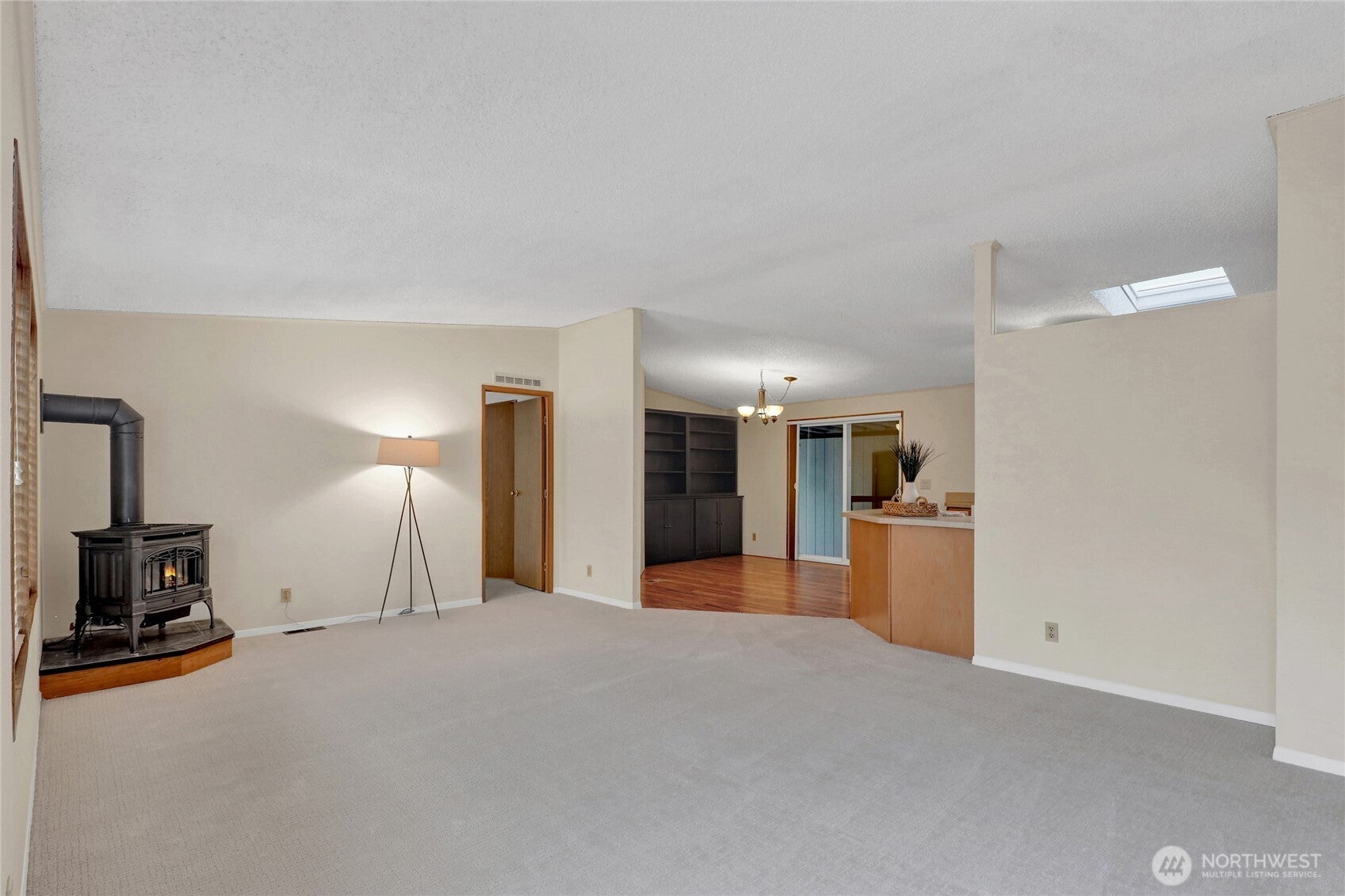 3802 James Street 30