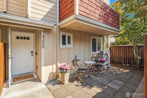 Photo of 14356 19th Avenue NE, Seattle, WA 98125 (MLS # 2573692)