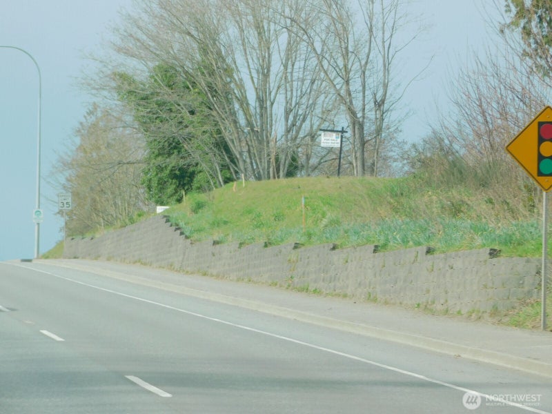 9999 Highway 101