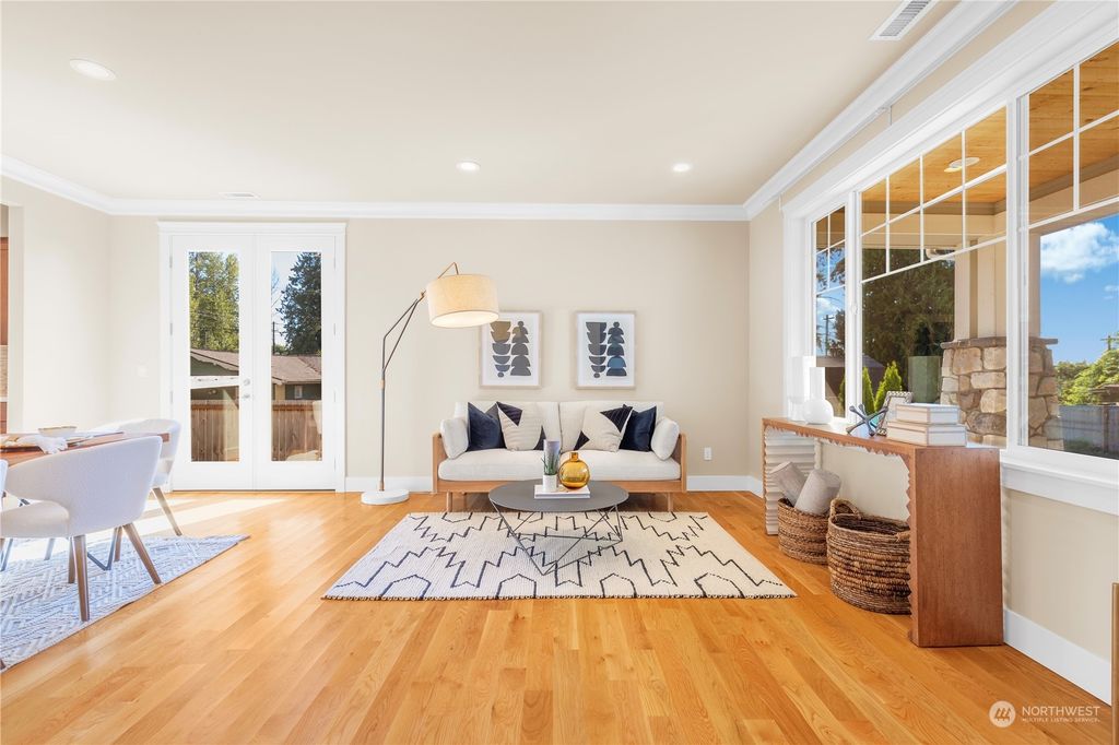 Photo of 24022 Meridian Avenue S, Bothell, WA 98021 (MLS # 2152262)