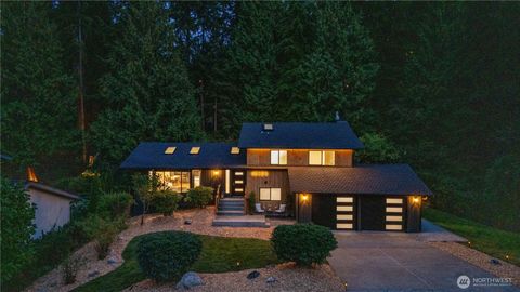 Photo of 10529 32nd Dr SE Dr, Everett, WA 98208 (MLS # 2433144)