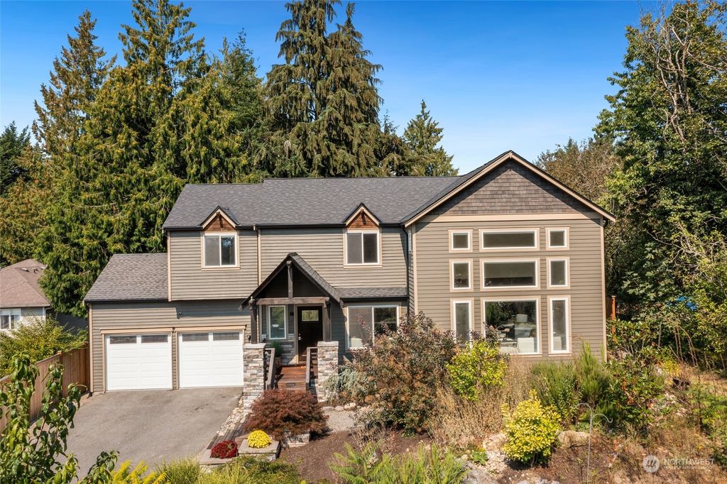 Photo of 23211 NE 10th Place, Sammamish, WA 98074 (MLS # 2281560)