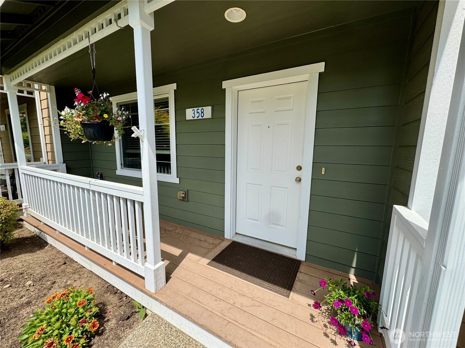 358 Helen Street