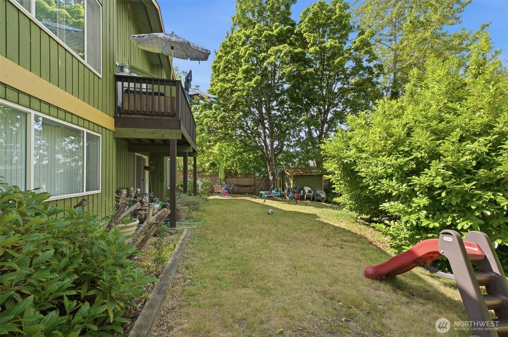 Photo of 14001 35th Avenue NE, Seattle, WA 98125 (MLS # 2570689)
