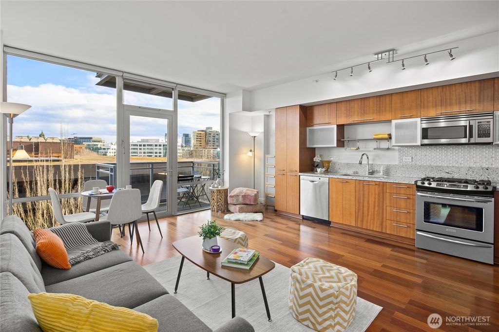 Photo of 2911 2nd Avenue #810, Seattle, WA 98121 (MLS # 2474603)