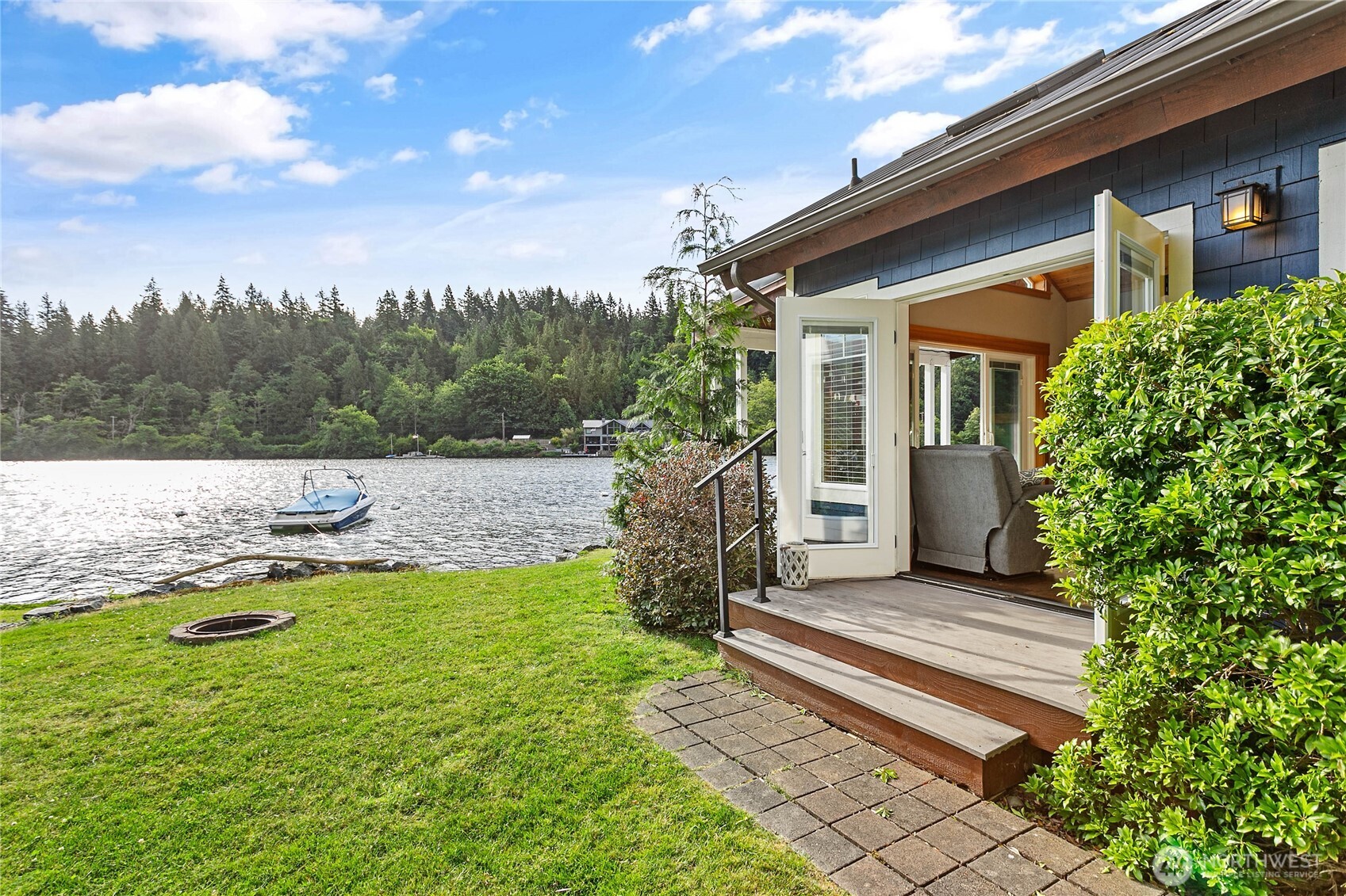 990 S Lake Whatcom Blvd S