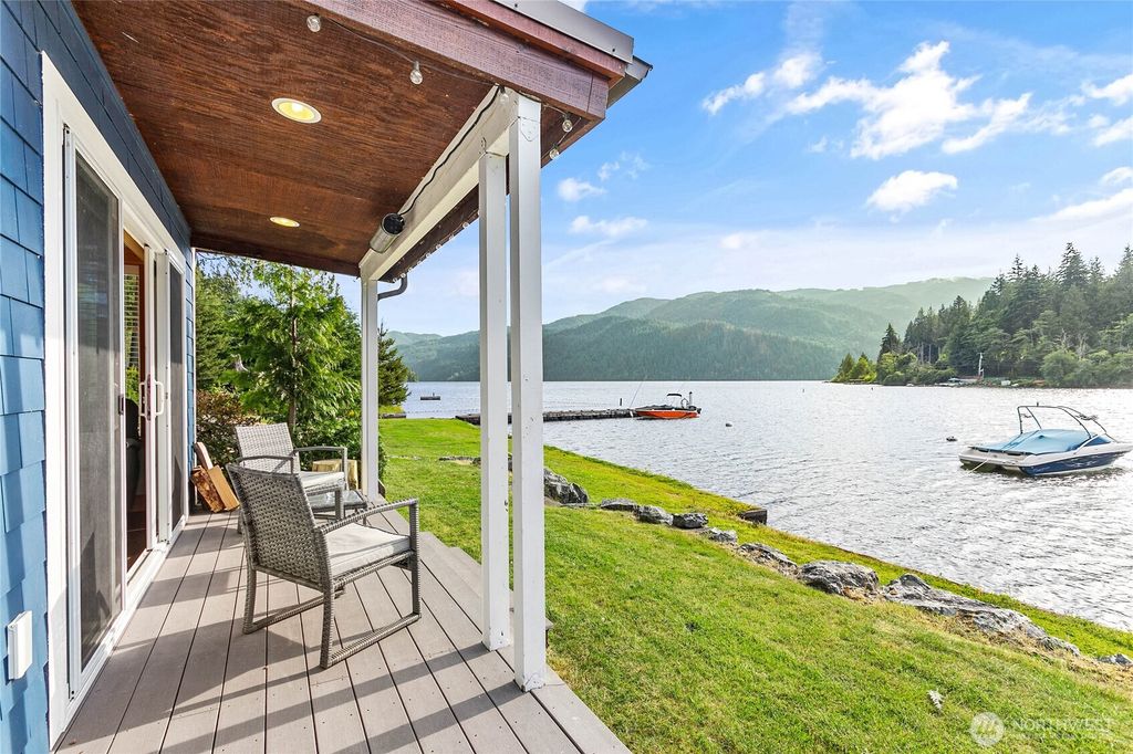 Photo of 990 S Lake Whatcom Blvd #S, Sedro Woolley, WA 98284 (MLS # 2488481)