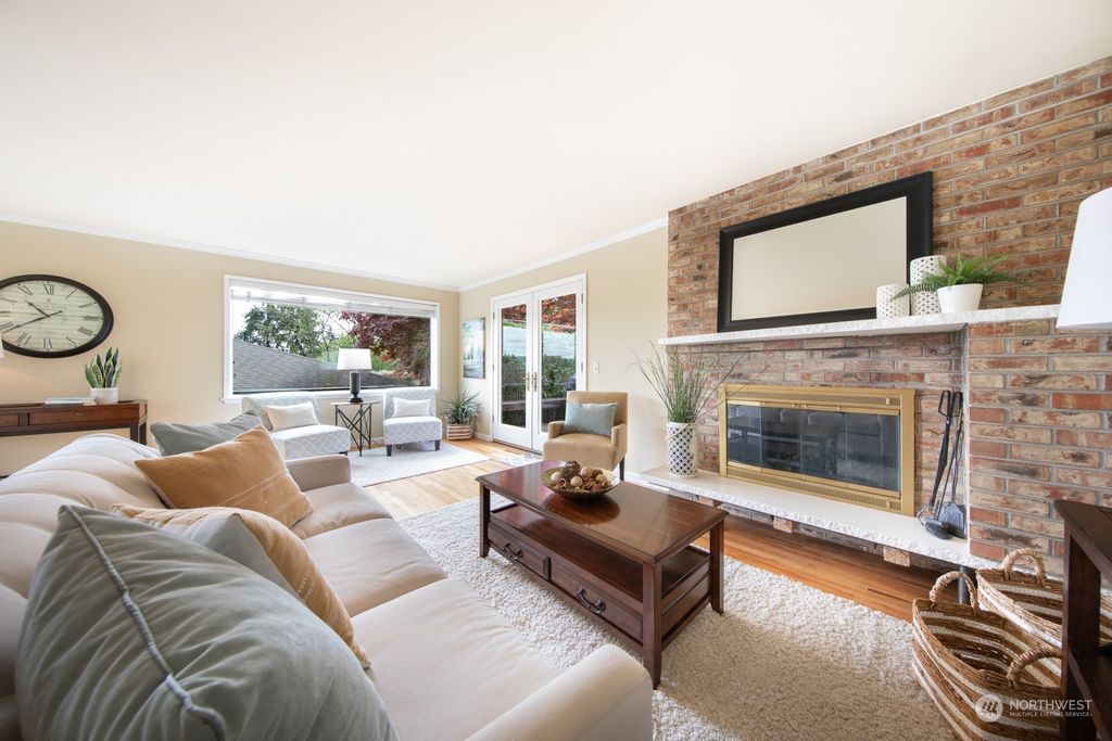 Photo of 3845 NE 98th Street, Seattle, WA 98115 (MLS # 2066017)