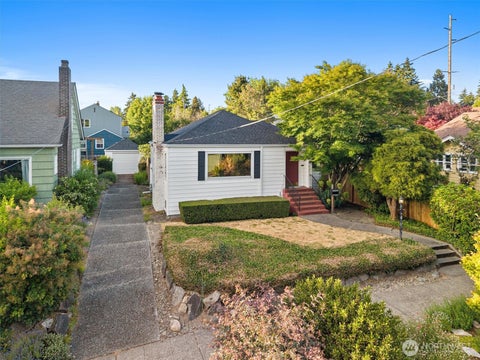 Photo of 310 NW 75th Street, Seattle, WA 98117 (MLS # 2545597)