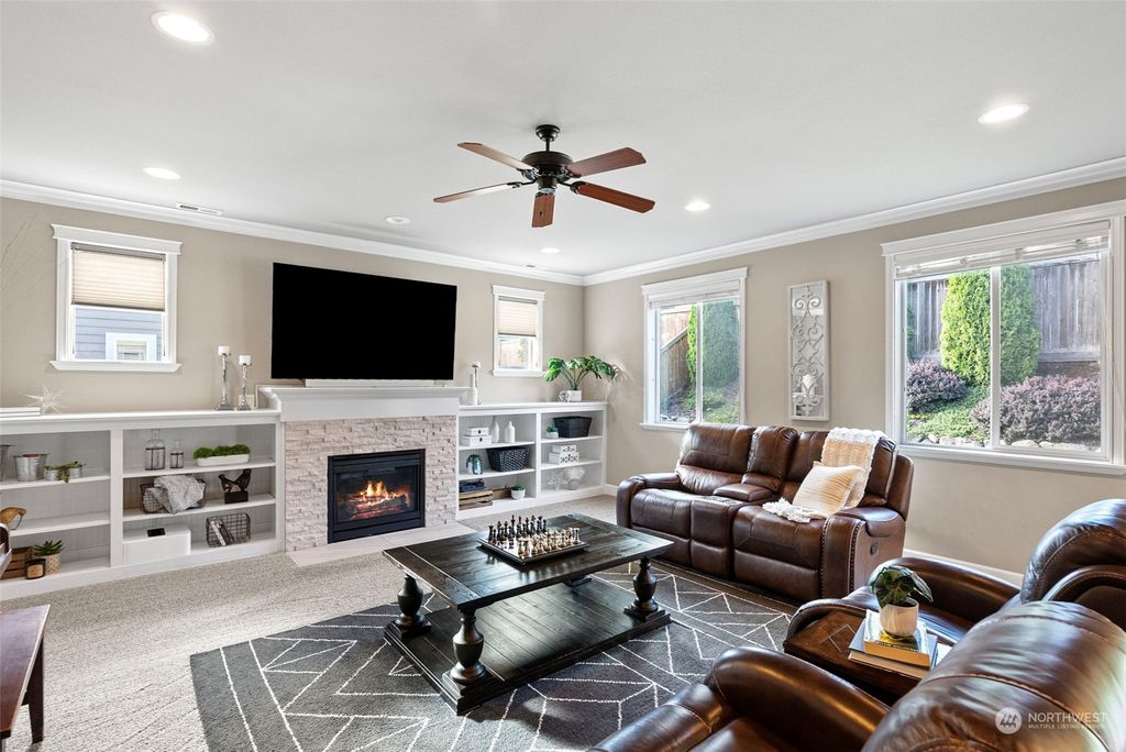 Photo of 21222 SE 260th Street, Maple Valley, WA 98038 (MLS # 2158889)